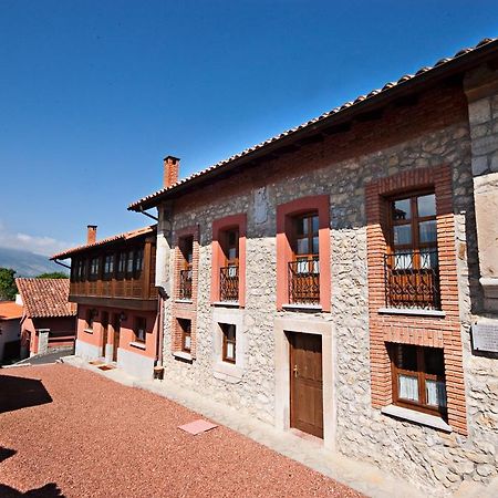 Apartamentos El Cueto De Los Collado Villanueva de Pria エクステリア 写真