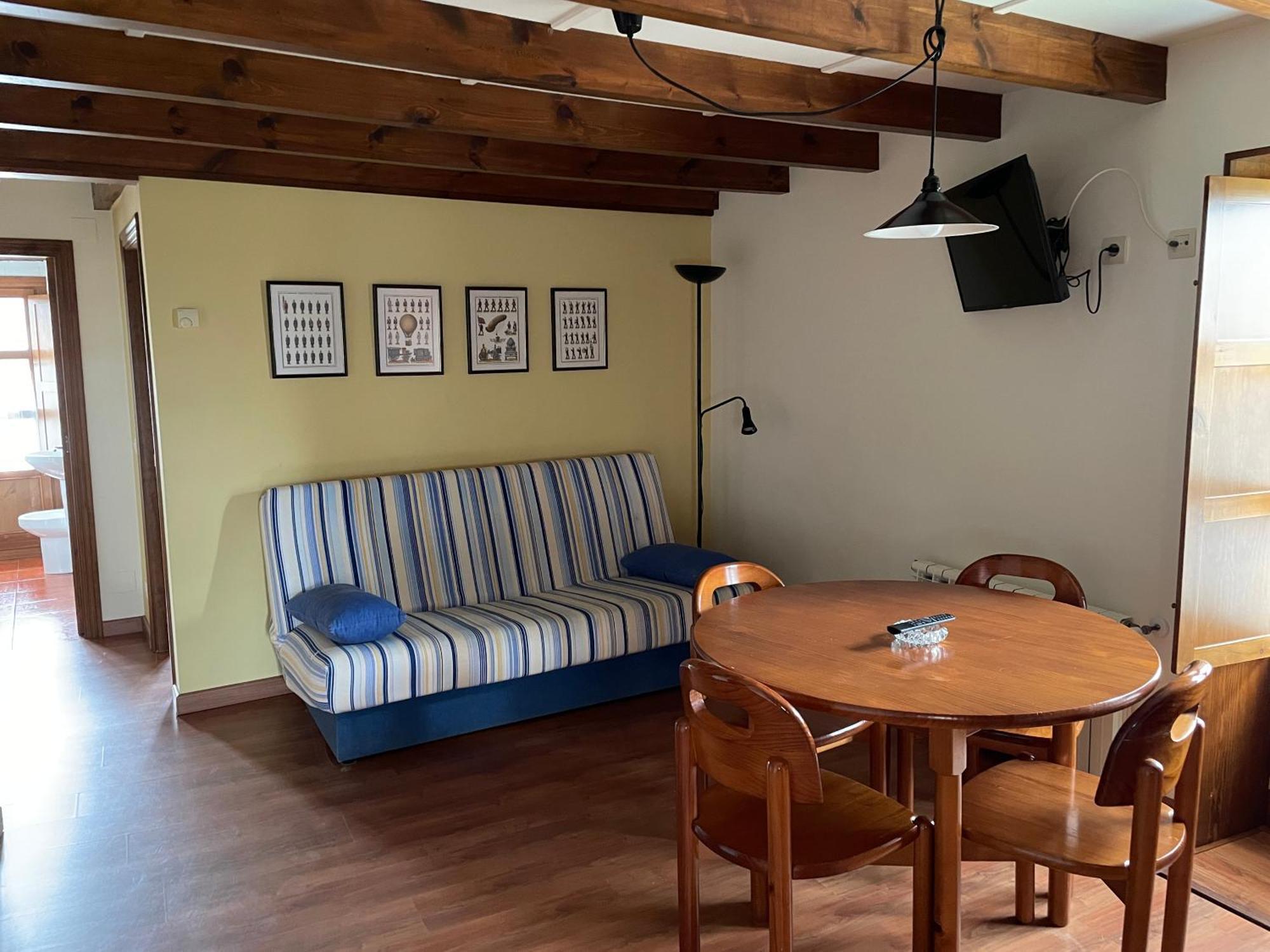 Apartamentos El Cueto De Los Collado Villanueva de Pria エクステリア 写真