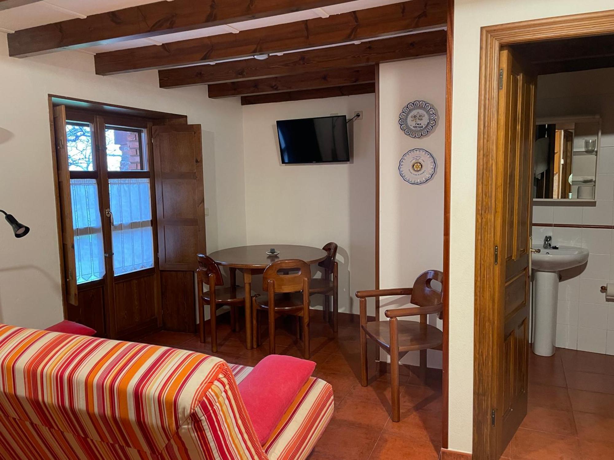 Apartamentos El Cueto De Los Collado Villanueva de Pria エクステリア 写真