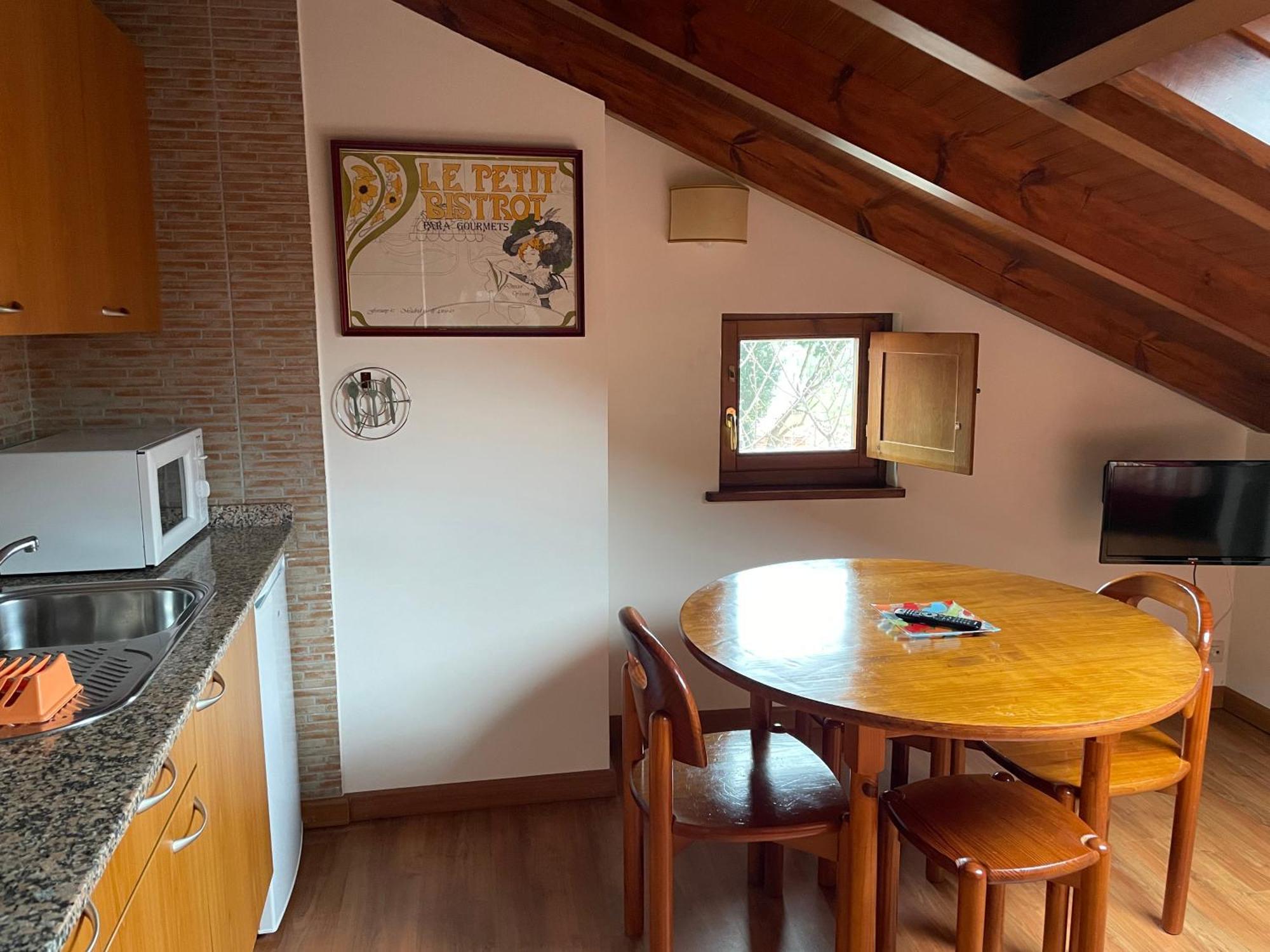 Apartamentos El Cueto De Los Collado Villanueva de Pria エクステリア 写真