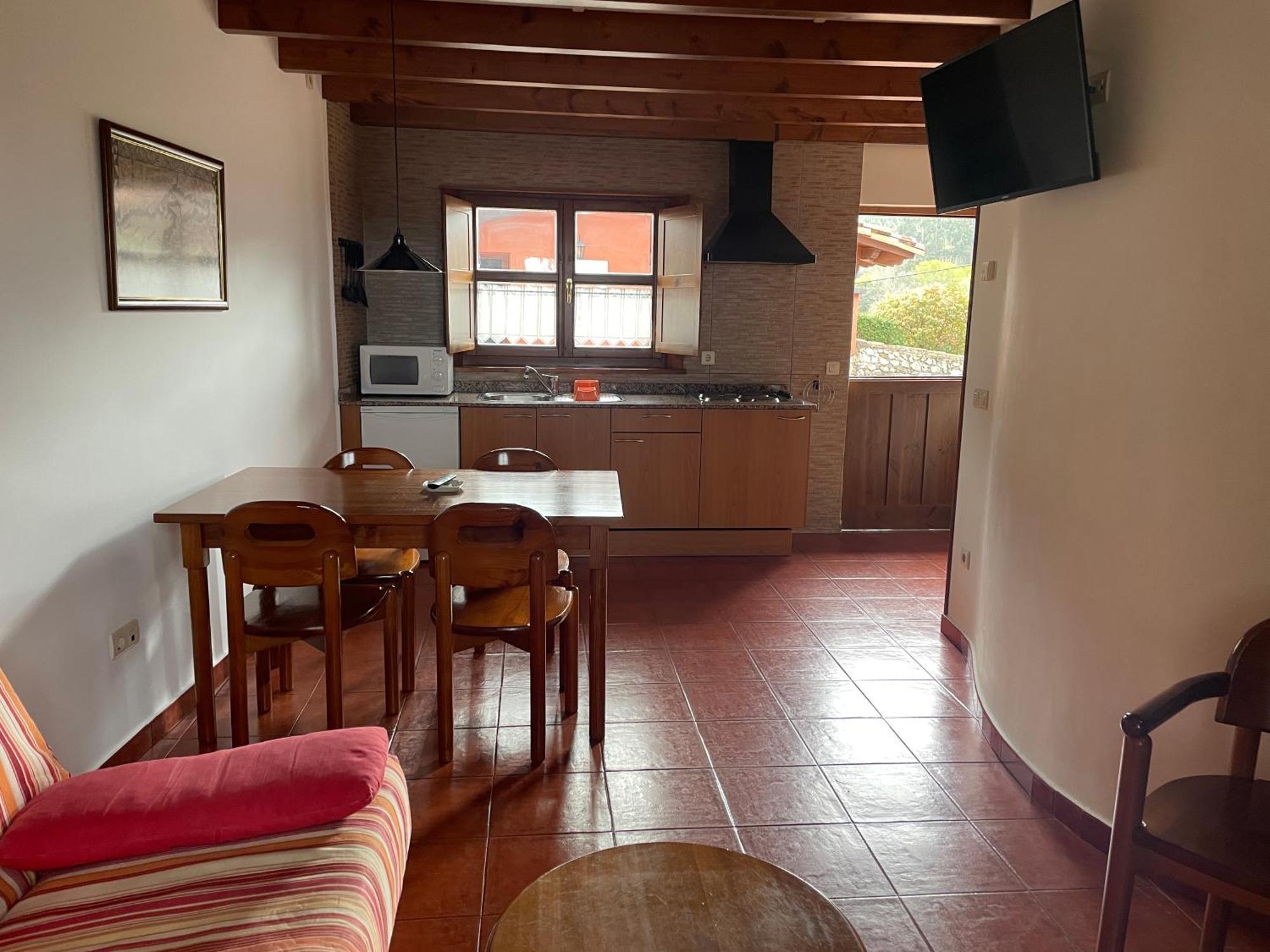 Apartamentos El Cueto De Los Collado Villanueva de Pria エクステリア 写真