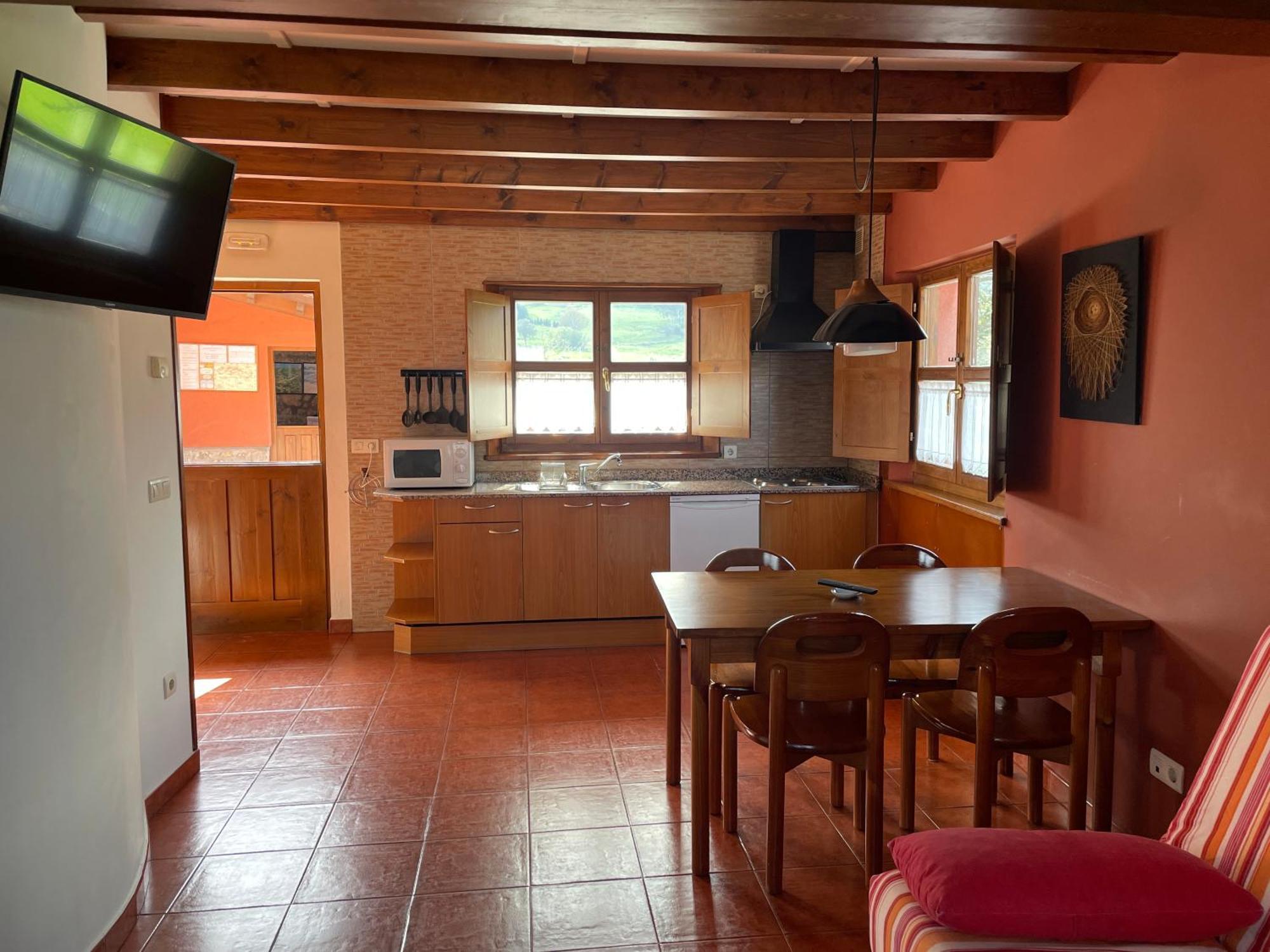 Apartamentos El Cueto De Los Collado Villanueva de Pria エクステリア 写真